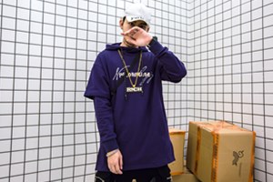 男裝潮牌視頻（點(diǎn)擊播放）